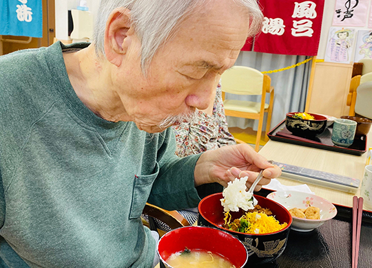食事・おやつ